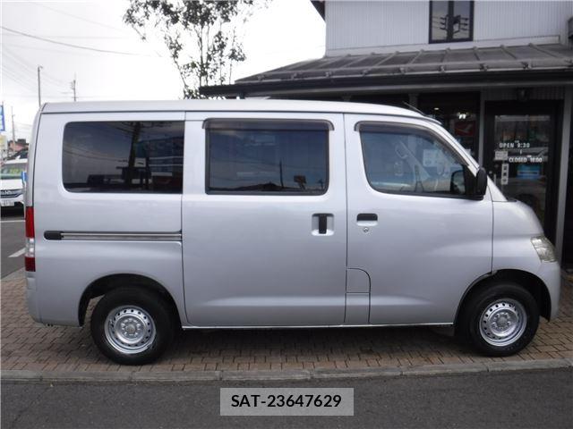 Toyota LITEACE VAN 2016 6389696-6