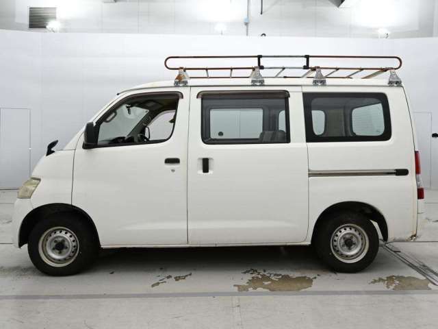 Toyota LITEACE VAN 2015 6389731-3
