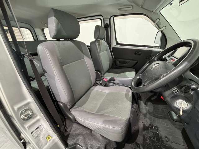 Toyota LITEACE VAN 2015 6389846-10