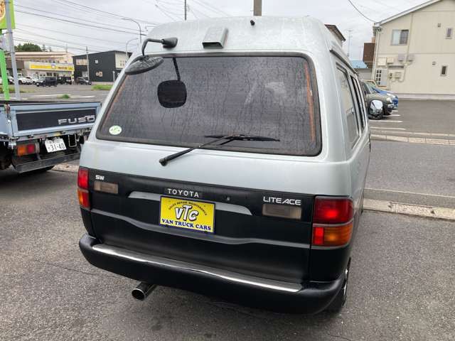 Toyota LITEACE WAGON 1996 6390438-9