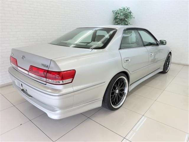 Toyota MARK II 2000 6390898-2