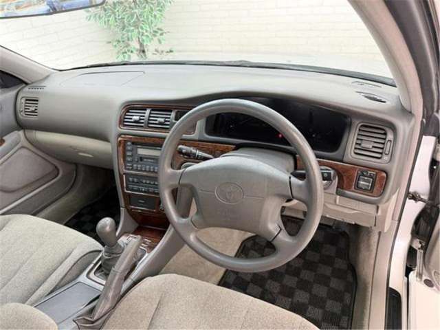 Toyota MARK II 2000 6390898-6