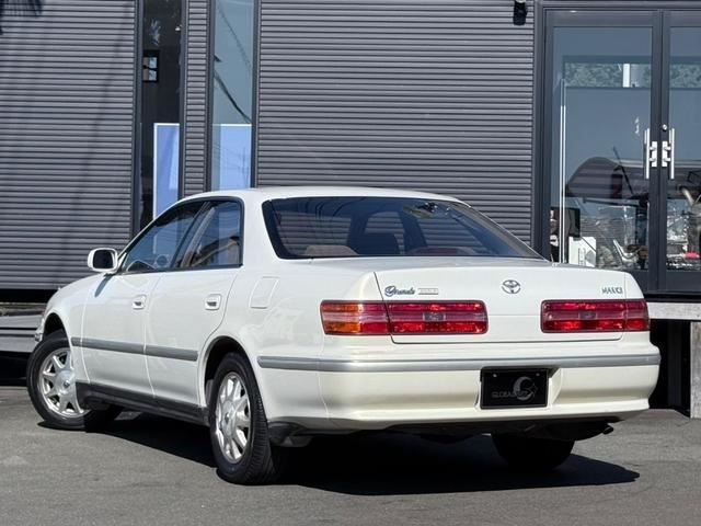 Toyota MARK II 1998 6391074-1