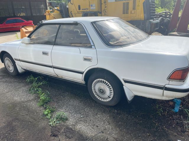 Toyota MARK II 1990 6391504-2