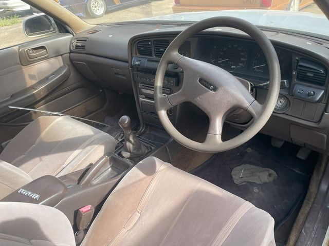 Toyota MARK II 1990 6391504-5
