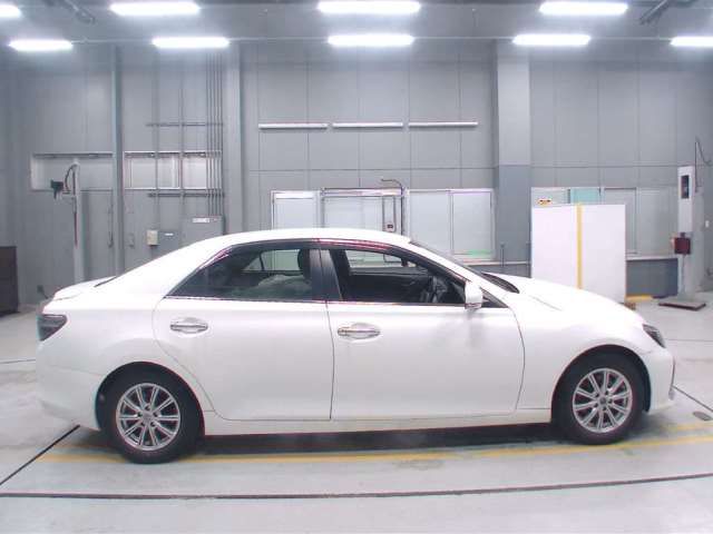 Toyota MARK X 2017 6392165-2