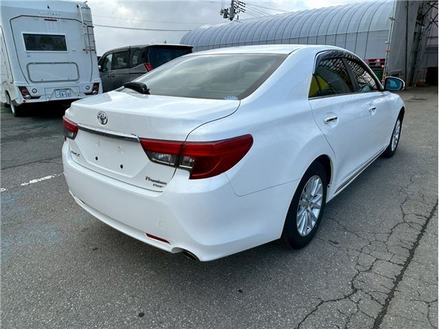 Toyota MARK X 2013 6393183-2