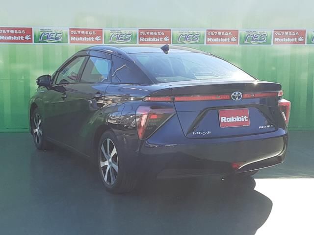 Toyota Mirai 2016 6417070-1