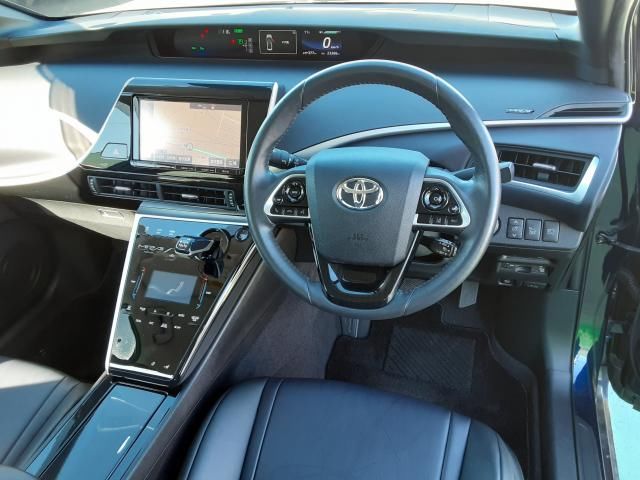 Toyota Mirai 2016 6417070-2