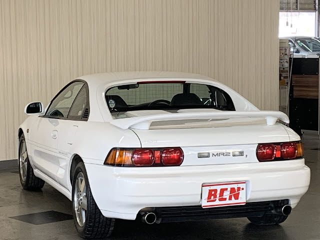 Toyota MR2 1997 6416313-10