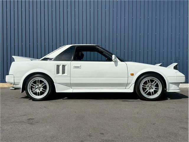 Toyota MR2 1986 6416485-4