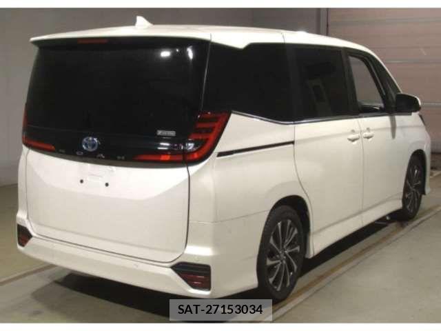 Toyota NOAH 2023 6402915-1