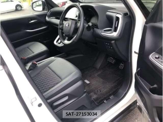 Toyota NOAH 2023 6402915-2