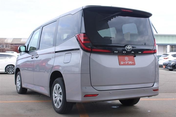 Toyota NOAH 2022 6403389-9