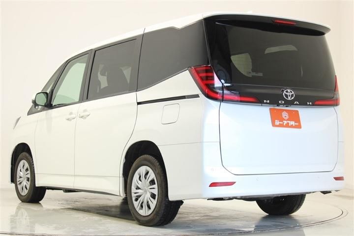 Toyota NOAH 2022 6403462-9