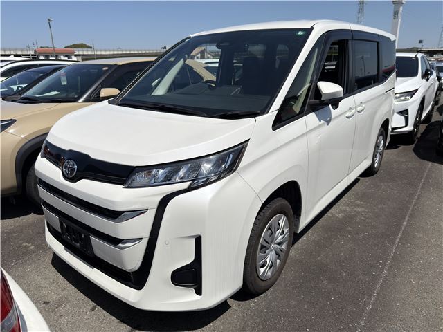 Toyota NOAH 2022 6403804-3