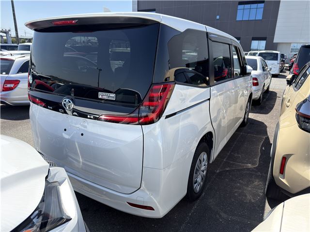 Toyota NOAH 2022 6403804-4
