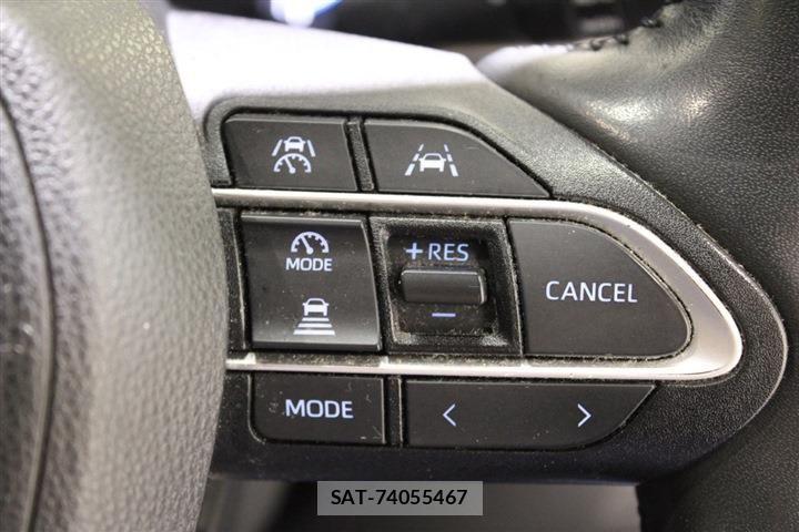 Toyota NOAH 2022 6404316-3
