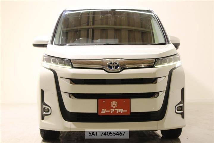 Toyota NOAH 2022 6404316-7