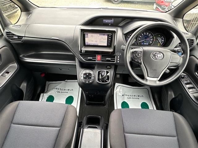 Toyota NOAH 2021 6405998-1