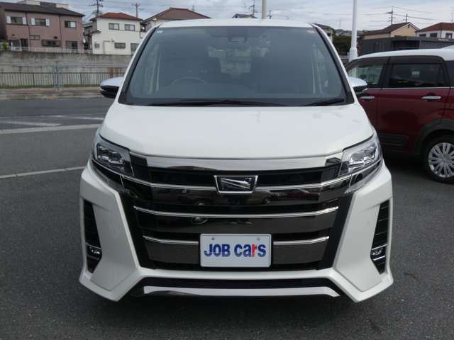 Toyota NOAH 2021 6406104-0