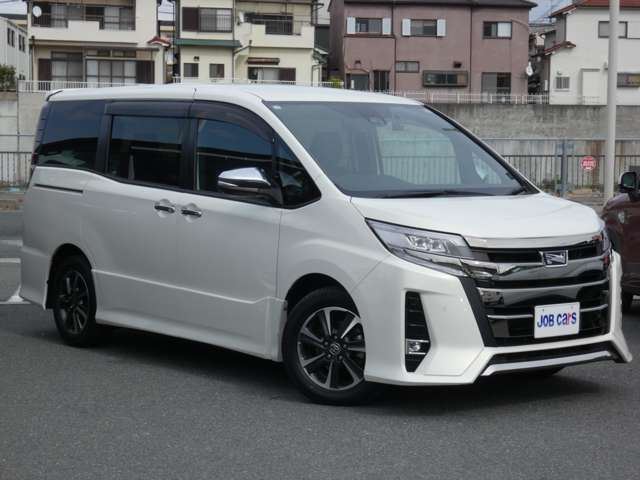 Toyota NOAH 2021 6406104-1