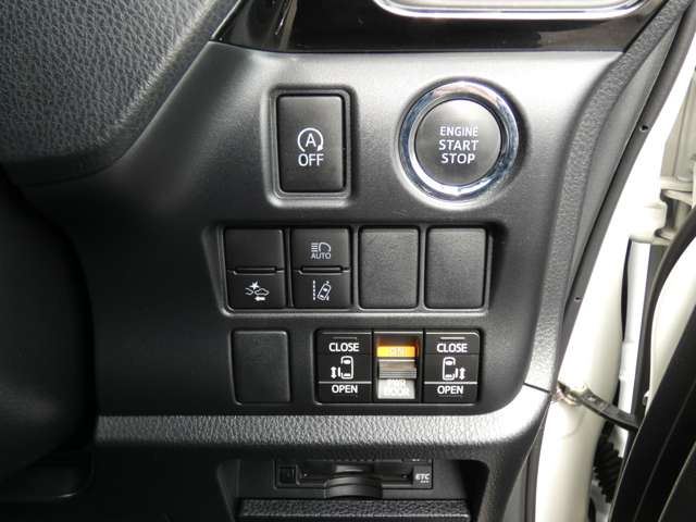 Toyota NOAH 2021 6406104-2