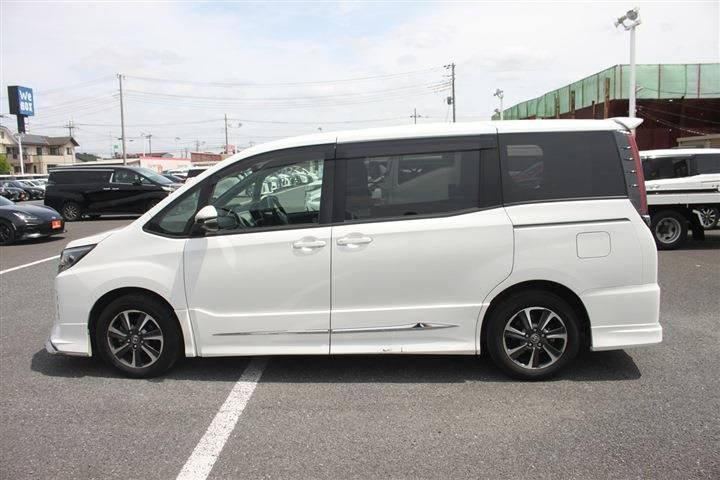 Toyota NOAH 2020 6407539-6