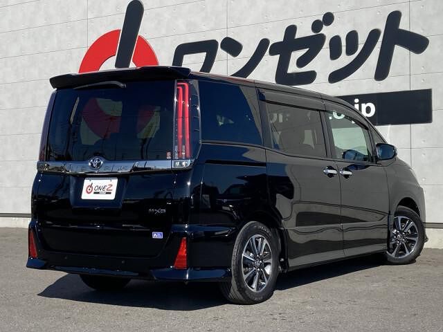 Toyota NOAH 2020 6407592-1