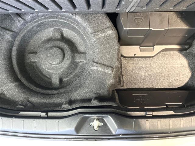Toyota NOAH 2020 6407729-10