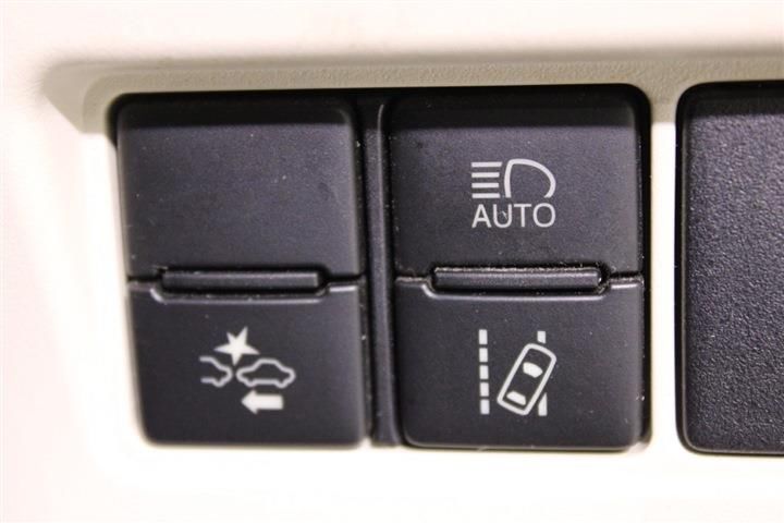 Toyota NOAH 2019 6408174-5
