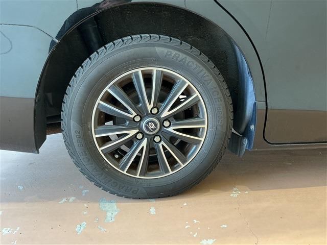 Toyota NOAH 2017 6410525-4