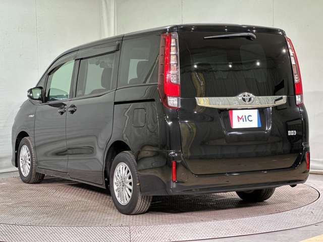 Toyota NOAH 2015 6410826-6