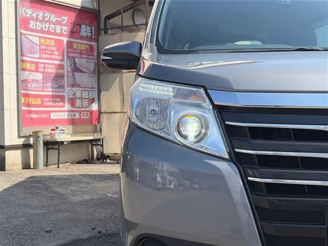 Toyota NOAH 2016 6411414-9