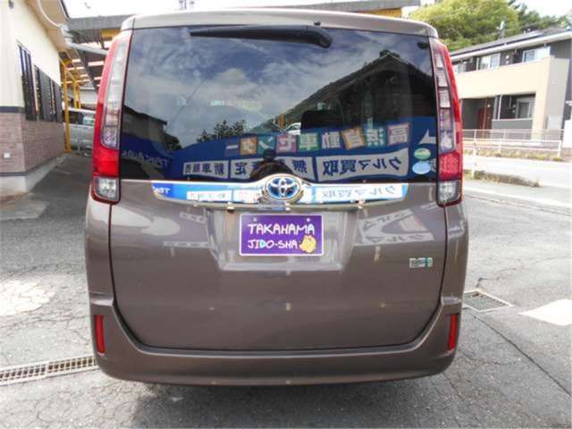 Toyota NOAH 2016 6411466-10