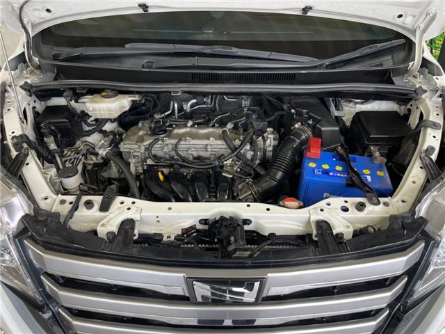Toyota NOAH 2015 6412040-4