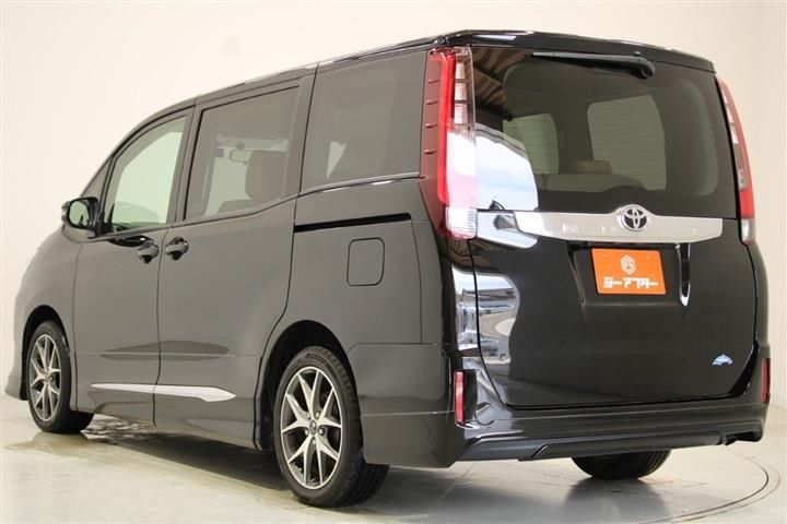 Toyota NOAH 2014 6412625-9