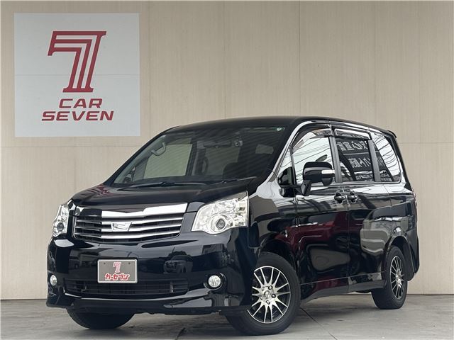 Toyota NOAH 2013 6413015-3