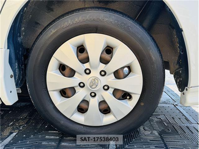 Toyota NOAH 2011 6413465-6