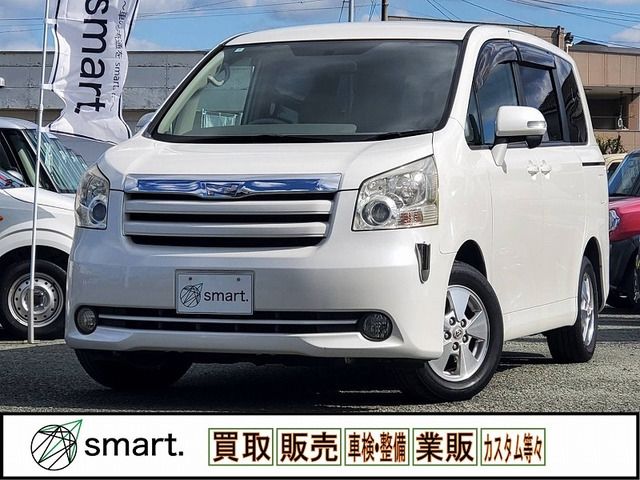 Toyota NOAH 2008 6413847-0