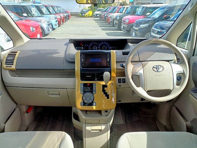 Toyota NOAH 2008 6413847-9