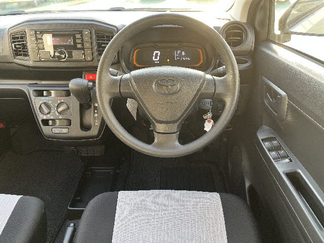 Toyota PIXIS EPOCH 2023 6419558-2