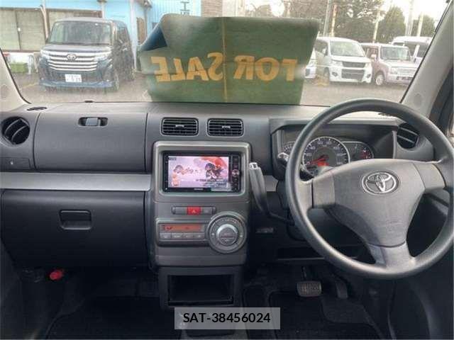 Toyota PIXIS SPACE 2015 6421674-10