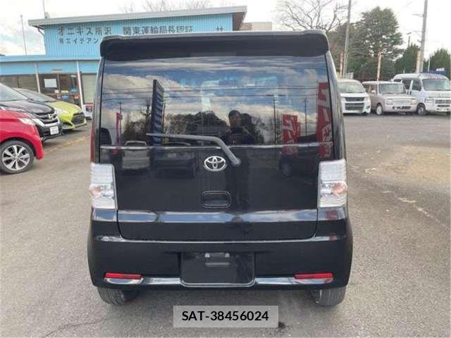 Toyota PIXIS SPACE 2015 6421674-4