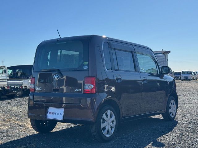 Toyota PIXIS SPACE 2012 6421915-7