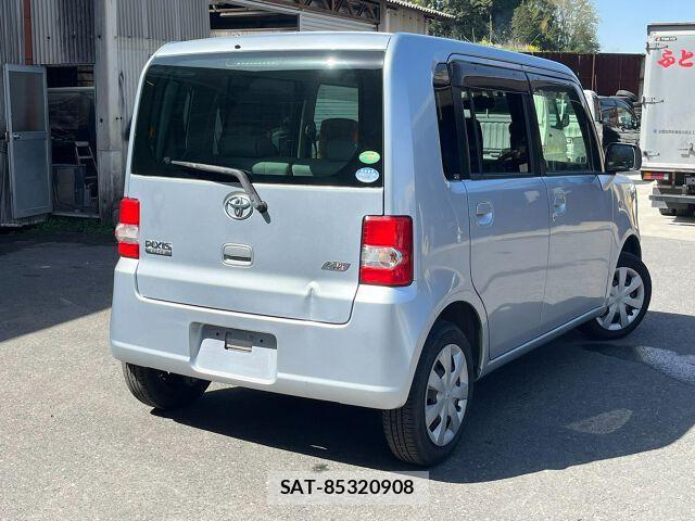 Toyota PIXIS SPACE 2012 6421930-1