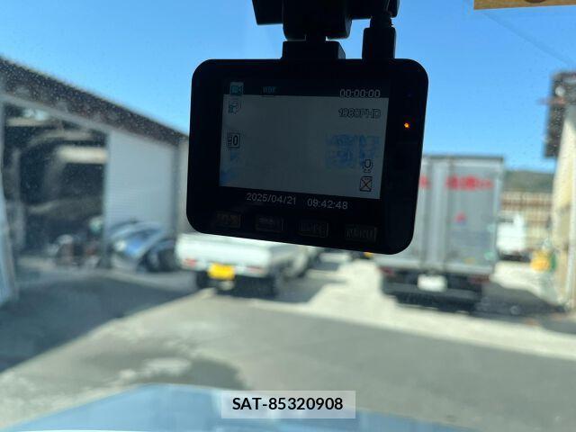 Toyota PIXIS SPACE 2012 6421930-7