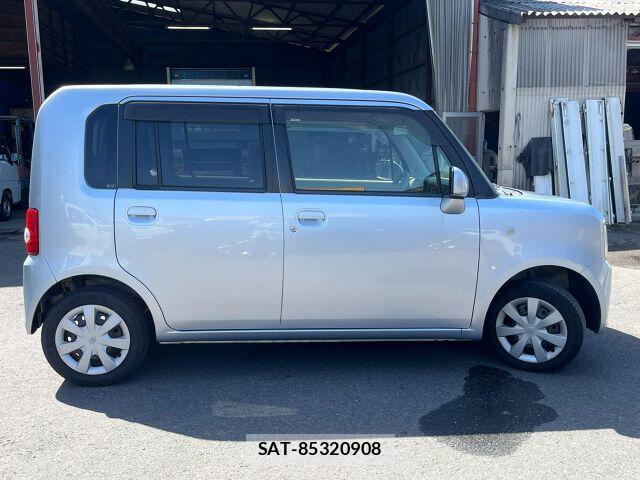 Toyota PIXIS SPACE 2012 6421930-9