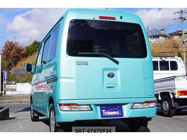 Toyota PIXIS VAN 2020 6422723-8