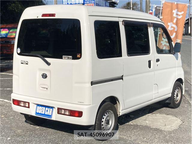 Toyota PIXIS VAN 2015 6422943-3